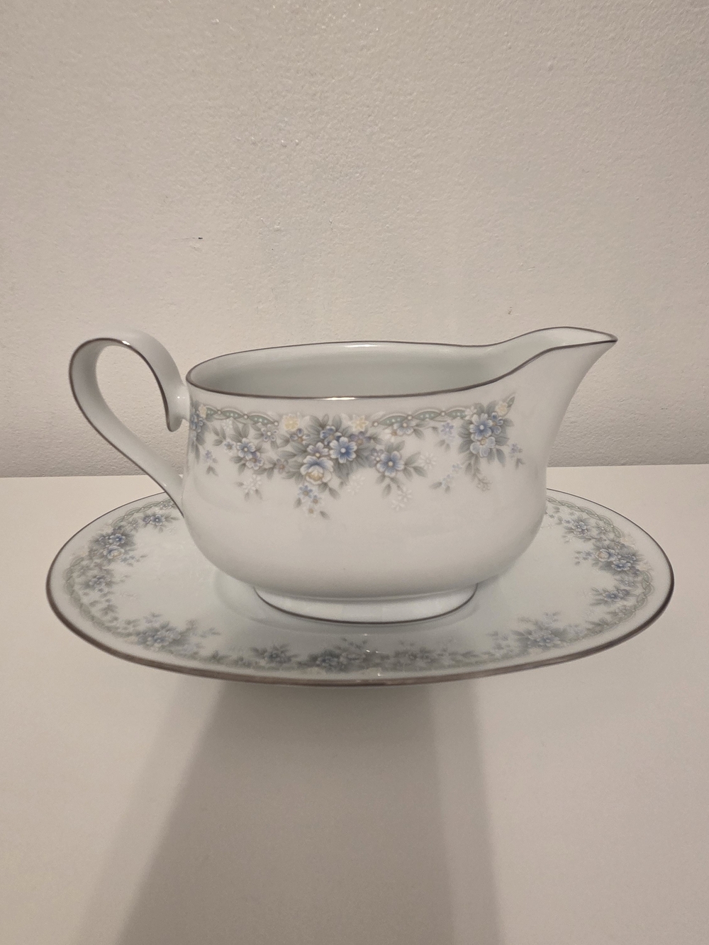Noritake White Porcelain Gravy Boat with Blue and Cream Floral Motif